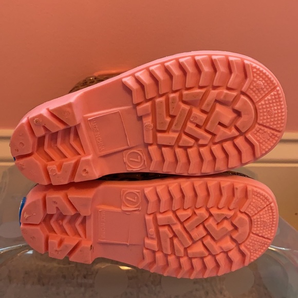 Cheetah Toddler Rain Boots - Picture 5 of 5